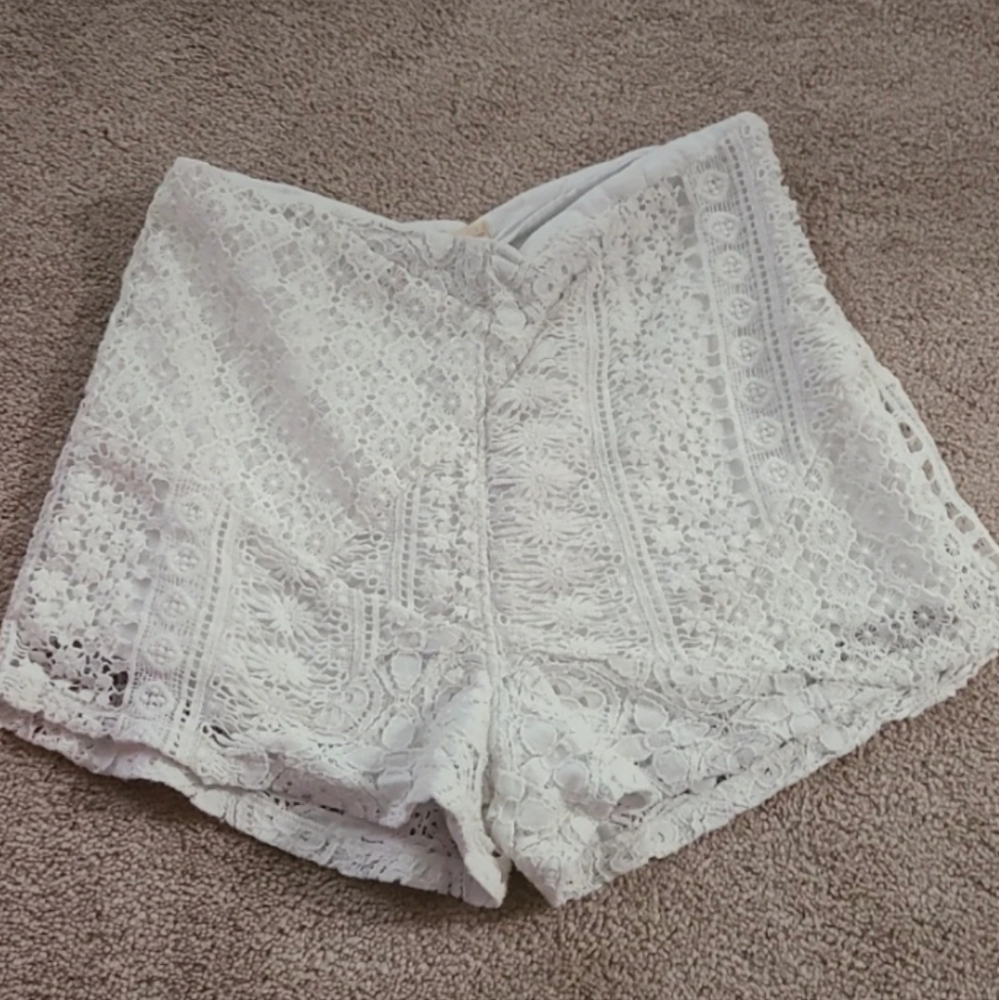Hollister lace shorts